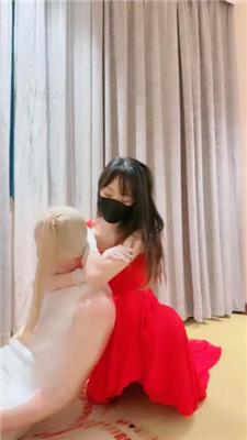 【美娜格格】死亡游戏-保鲜膜包裹/马丁靴踩踏/花样窒息 网友原创 第6张