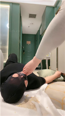 【冷颜】面包酸奶喂食/清理鞋缝/香水辱/圣水/内裤分泌物 网友原创 第13张