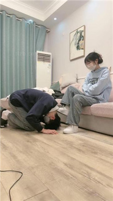 【嘀嘀哒嘀】小白鞋棉袜踩踏喂食/清理脏鞋底/伺候洗漱/骑马-HD绳艺资源网