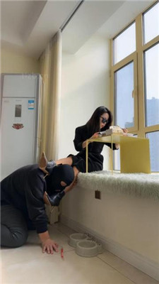 【辣姐】贱奴养成计划-迷恋靴子黑丝美腿-HD绳艺资源网