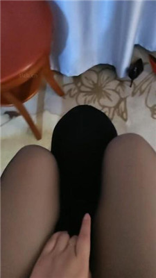 【平凡】骑马转胯/舔卫生巾/口水圣水/脚耳光/黑丝-鞋底诱惑 网友原创 第13张