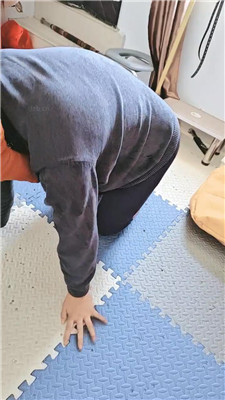 【豫安然】清理脏鞋底/长靴黑丝踩虐 艾彩调教库 第10张