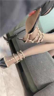 【万一】开年第一调-情侣主羞辱绿帽 艾彩调教库 第18张