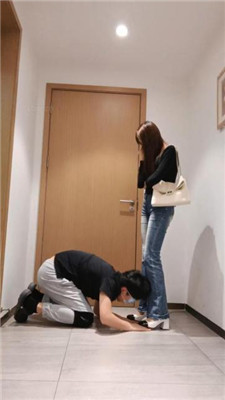 【梵高】白领库里丝下班后的原味诱惑狗 艾彩调教库 第4张