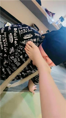 【夏芙】数据线狠抽/烧腿毛/肉丝脚踩踏 艾彩调教库 第13张