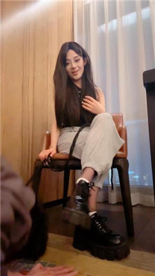 【不知名美女】车模S-皮鞋白袜黑丝气味控制 艾彩调教库 第4张