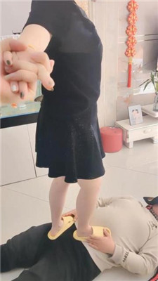 【安安女王】绿帽前任伺候我和老公 艾彩调教库 第15张