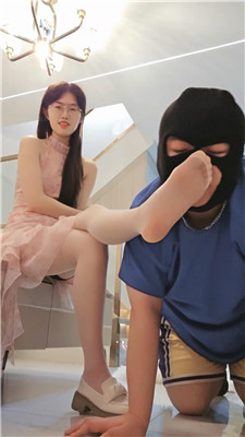 【嘉妮】皮鞋踩狗爪狗头/强制闻鞋闻jio/骑脖踩踏 艾彩调教库 第9张