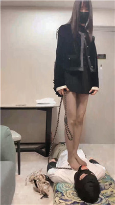 【万一】开年第一调-情侣主羞辱绿帽 艾彩调教库 第35张