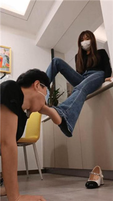 【梵高】白领库里丝下班后的原味诱惑狗 艾彩调教库 第9张