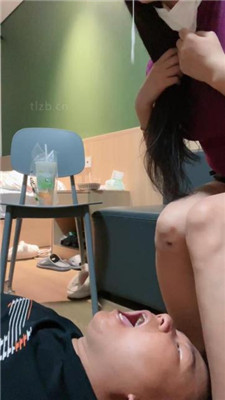 【莉宝儿】带素人175女大学生-膝盖顶裆/混合圣水/虐乳/脚耳光 艾彩调教库 第16张
