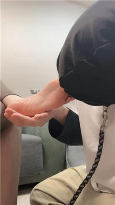 【万一】开年第一调-情侣主羞辱绿帽 艾彩调教库 第33张