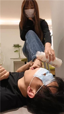 【梵高】白领库里丝下班后的原味诱惑狗 艾彩调教库 第18张