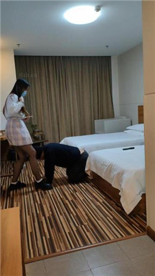 【可可妈妈】JK学生主-口嗨狗迟到被暴揍 艾彩调教库 第4张