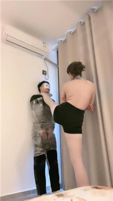 【九莲】舞蹈生全体重虐地毯狗 艾彩调教库 第14张