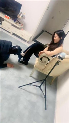 【蜜糖情侣】双S-跪舔脏鞋/骑狗背/耳光 艾彩调教库 第2张