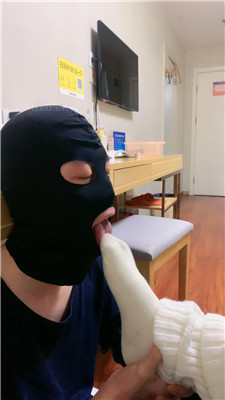 【姜果果】皮鞋白袜深喉恋足舔【上】 艾彩调教库 第3张