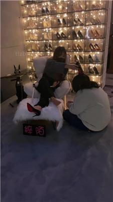 【梓陌】母畜-奴就要跪着伺候 艾彩调教库 第3张