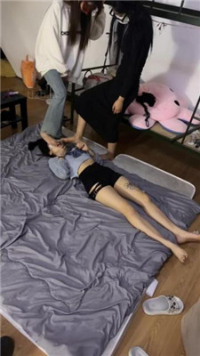 【女仆电】双主店里圈养女仆 艾彩调教库 第15张