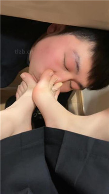 【司野】洛丽塔妹妹-皮鞋白袜诱惑抖M 艾彩调教库 第14张