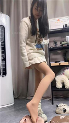 【樱木花道】素人首调-喂圣水/清理脏鞋底/踢踹/插嘴踩踏 艾彩调教库 第17张