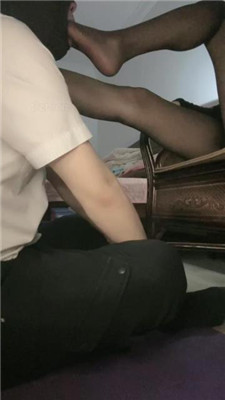 【上海盛捷女王】超强深喉插吐 艾彩调教库 第9张