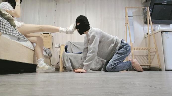 【yukis】小白鞋白袜玩虐 艾彩调教库 第2张