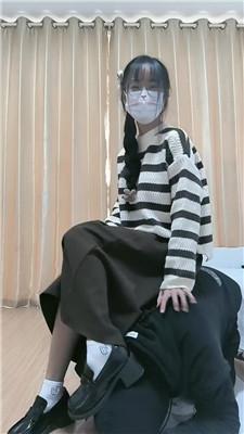 【可爱鬼】智商提升训练-暴力手脚耳光/踩踏碾/头磕核桃 艾彩调教库 第2张