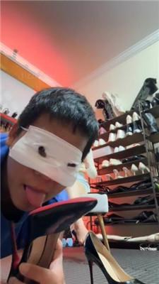 【倪梵】物化人体擦鞋器-HD绳艺资源网
