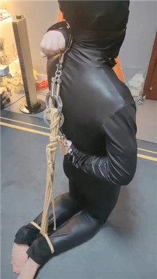 【东营天香百合】让奴体验被刑具囚禁虐的感觉 艾彩调教库 第2张