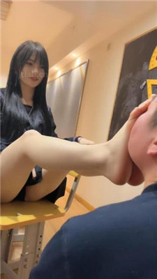 【司野】洛丽塔妹妹-皮鞋白袜诱惑抖M 艾彩调教库 第16张