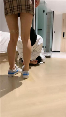 【冷御大大】开发痰盂/坐垫耳光 艾彩调教库 第17张