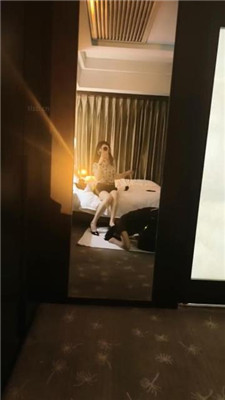 【米小唐】女神小姐姐诱导抖M做狗 艾彩调教库 第20张