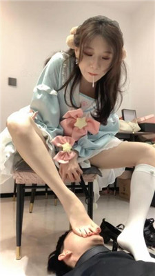 【小麦】洛丽塔S-皮鞋白袜玩虐哥哥【上】 艾彩调教库 第10张