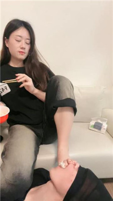【暴荔姐姐】重口喂食-拉丝浓痰/咀嚼物/圣水 艾彩调教库 第5张