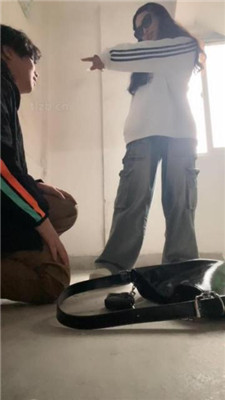 【素人挖掘机】开发混血素人楼梯间调我 艾彩调教库 第6张