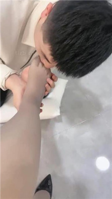 【亿姐】全体重踩踏/鞭打sp/揪耳朵/提档 艾彩调教库 第7张