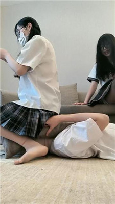 【可爱鬼】学生双主调戏小奶狗【双视角版】 艾彩调教库 第14张