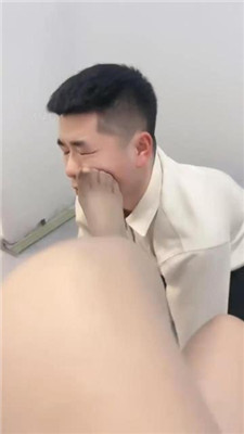 【亿姐】全体重踩踏/鞭打sp/揪耳朵/提档 艾彩调教库 第10张