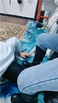 【西安欣】跪舔脏长靴/喂口水/臭脚捂脸/骑马-HD绳艺资源网