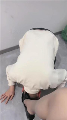【亿姐】全体重踩踏/鞭打sp/揪耳朵/提档 艾彩调教库 第3张