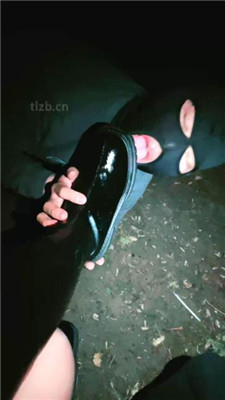 【冷玥】户外抓住偷拍狂疯狂虐【上】-HD绳艺资源网