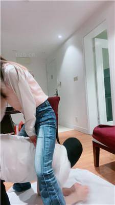 【梨柚冰】抽耳光/闻超臭白袜/腿绞喂口水/胶带捆绑sp 艾彩调教库 第5张
