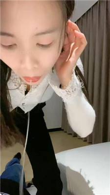 【冷御大大】近距离裸足恋足狂舔 艾彩调教库 第6张