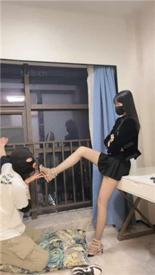 【万一】开年第一调-情侣主羞辱绿帽 艾彩调教库 第13张