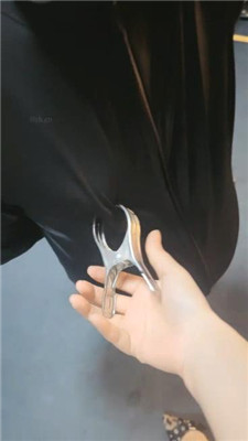 【东营天香百合】让奴体验被刑具囚禁虐的感觉 艾彩调教库 第3张