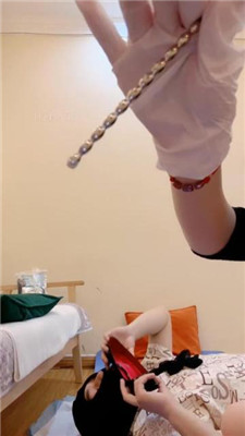 【不期而遇】清理脏鞋底/裸足狂舔/闻香水发骚 艾彩调教库 第15张