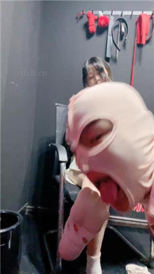 【兔兔酱】旗袍气质S-运动鞋白袜闻舔/踩狗头/赏赐圣水/提档 艾彩调教库 第13张
