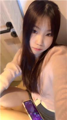 【温柔03】近距离踩踏食物 艾彩调教库 第11张