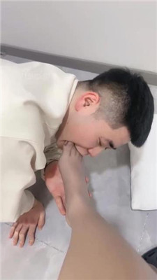 【亿姐】全体重踩踏/鞭打sp/揪耳朵/提档 艾彩调教库 第13张